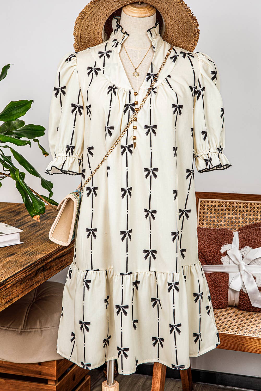  Bowknot Bubble Sleeve V Neck Mini Dress