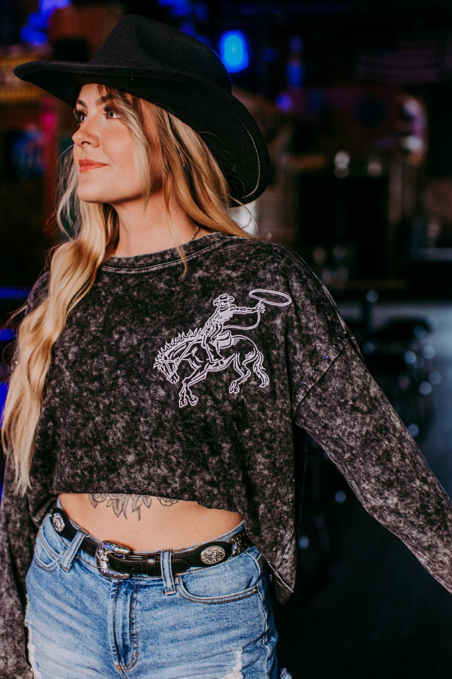 🐎 Acid washed Embroidery Bronco Studded Crop Sweatshirt