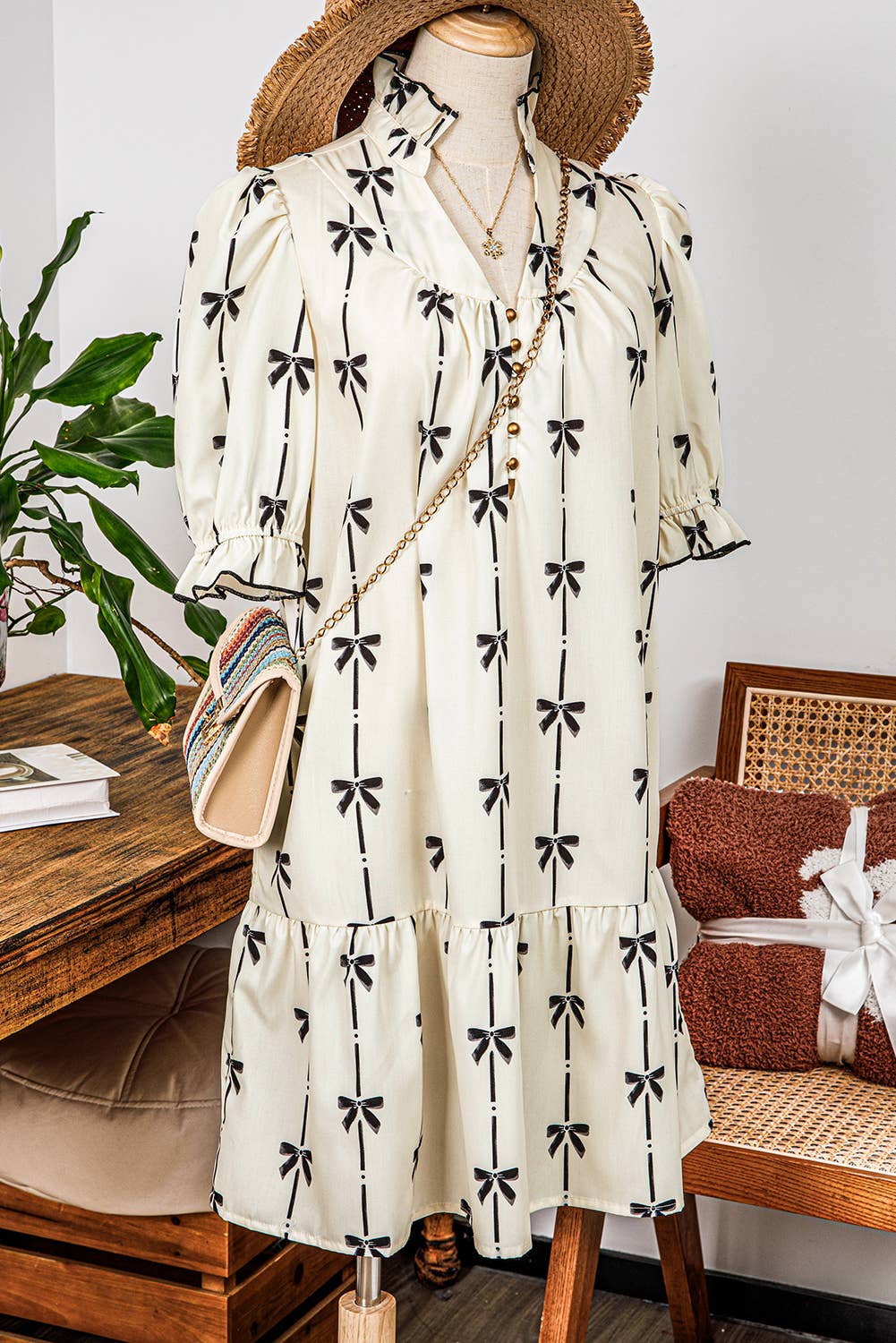  Bowknot Bubble Sleeve V Neck Mini Dress